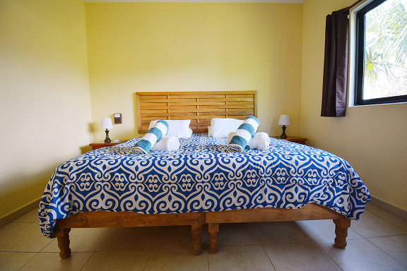 coral-suites-room-bed